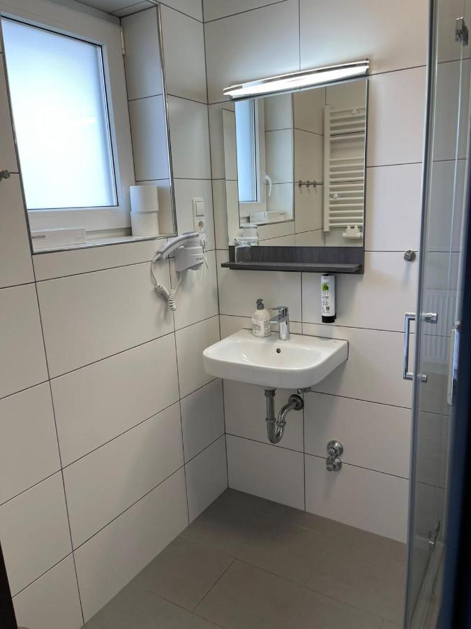 Hotel Wiesental Naehe Friedrichshafen เมคเคนบอยเริน ภายนอก รูปภาพ