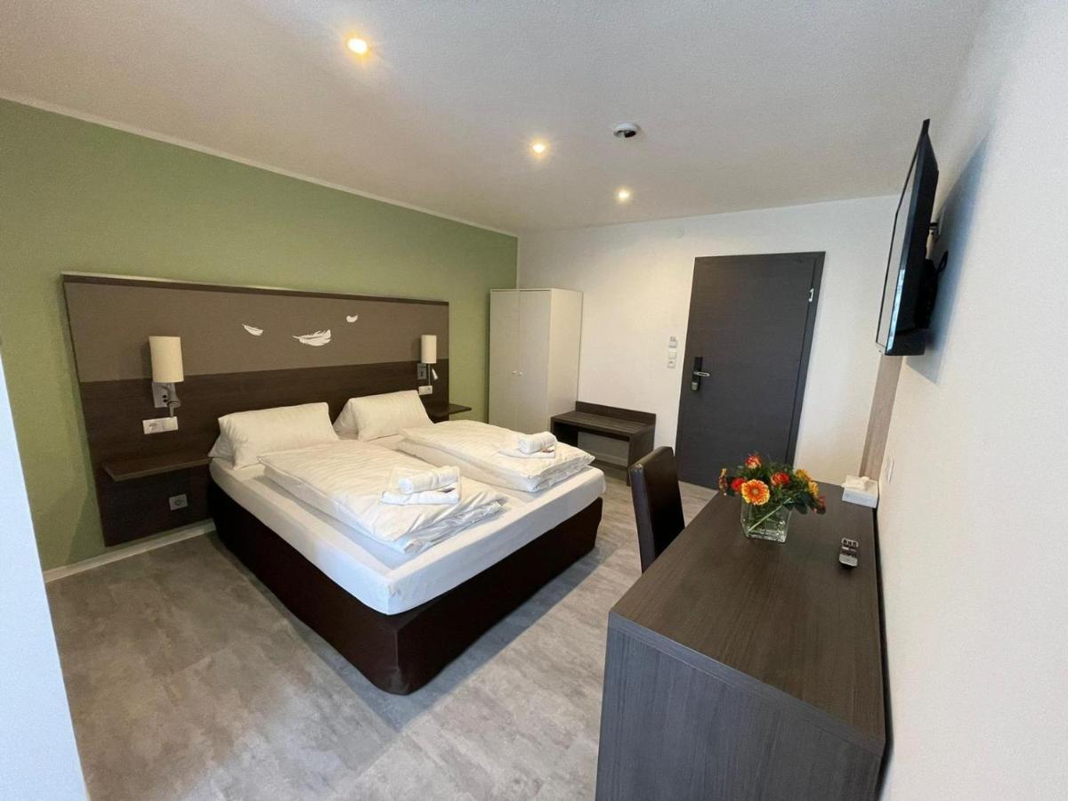 Hotel Wiesental Naehe Friedrichshafen เมคเคนบอยเริน ภายนอก รูปภาพ