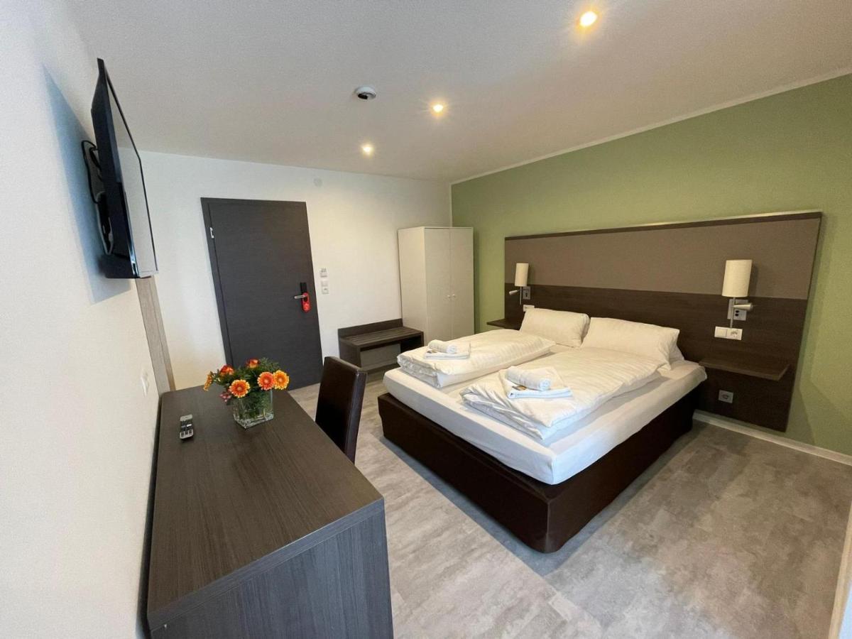 Hotel Wiesental Naehe Friedrichshafen เมคเคนบอยเริน ภายนอก รูปภาพ