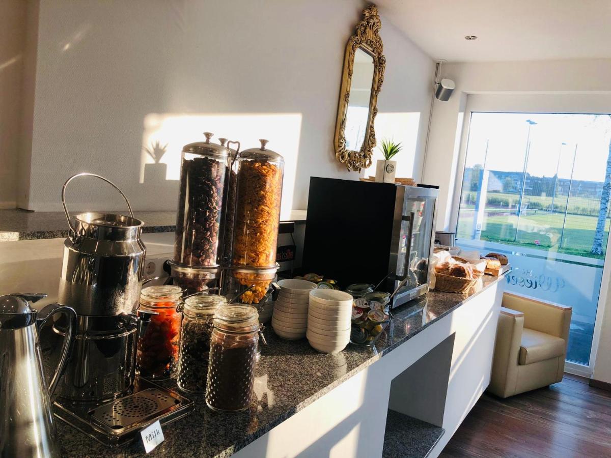 Hotel Wiesental Naehe Friedrichshafen เมคเคนบอยเริน ภายนอก รูปภาพ
