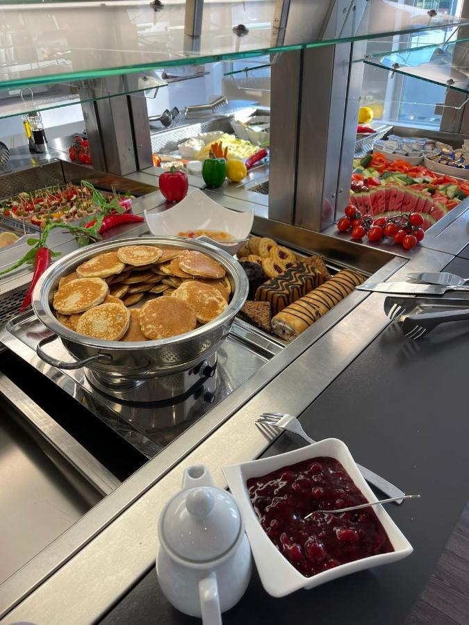 Hotel Wiesental Naehe Friedrichshafen เมคเคนบอยเริน ภายนอก รูปภาพ