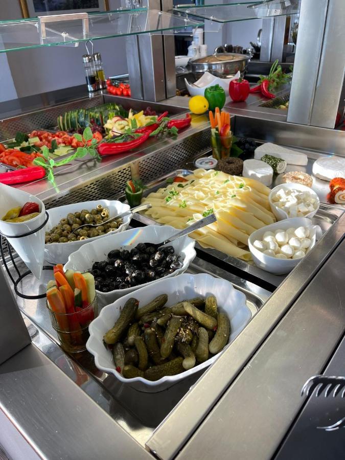 Hotel Wiesental Naehe Friedrichshafen เมคเคนบอยเริน ภายนอก รูปภาพ