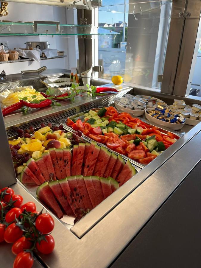 Hotel Wiesental Naehe Friedrichshafen เมคเคนบอยเริน ภายนอก รูปภาพ