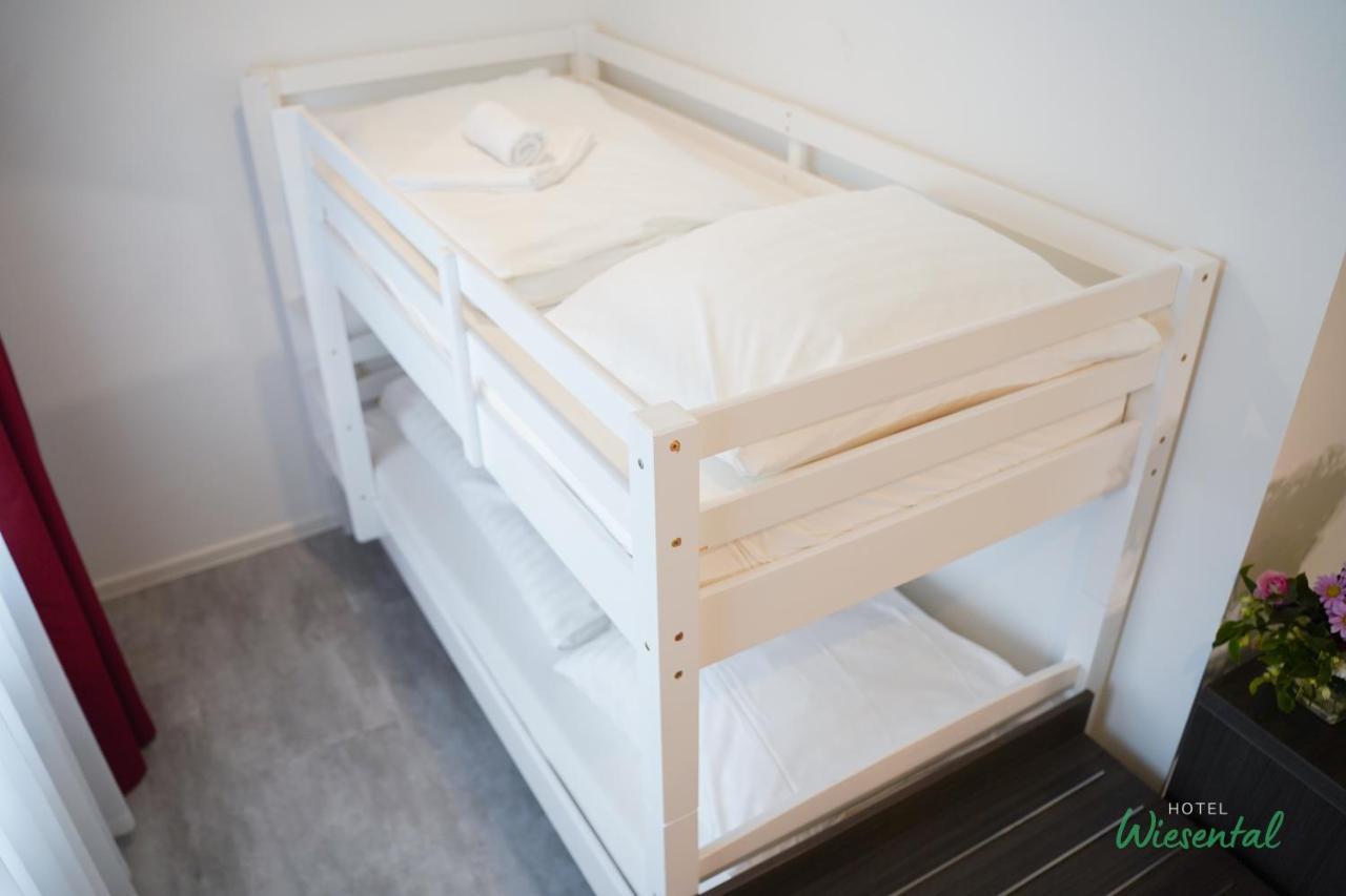 Hotel Wiesental Naehe Friedrichshafen เมคเคนบอยเริน ภายนอก รูปภาพ