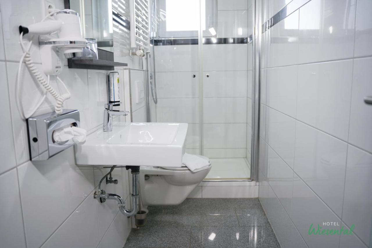 Hotel Wiesental Naehe Friedrichshafen เมคเคนบอยเริน ภายนอก รูปภาพ